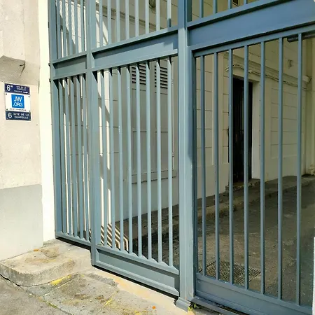 Apartment De 20 M *